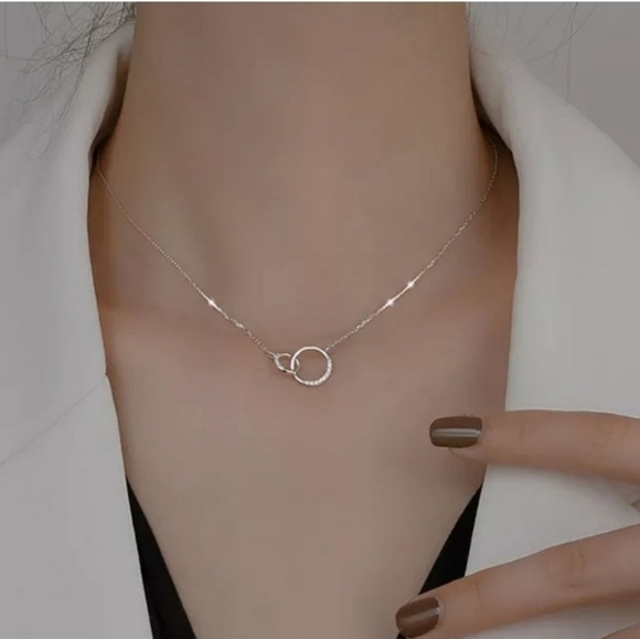 Double Circle Necklace New - Picture 4 of 4